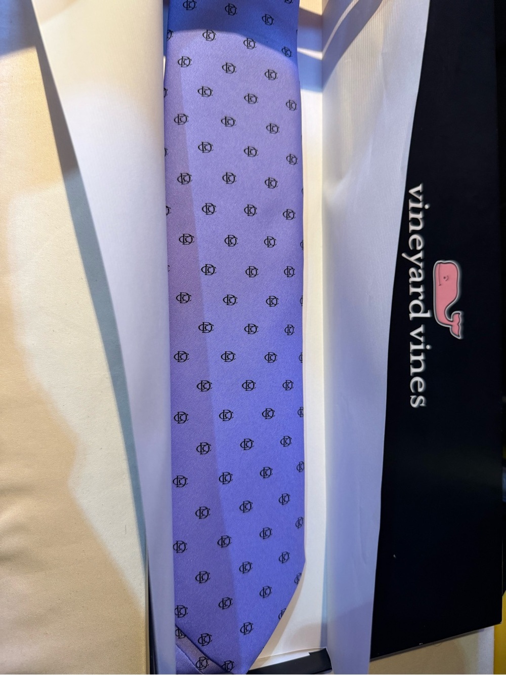 Vineyards vines dcc 100% silk tie